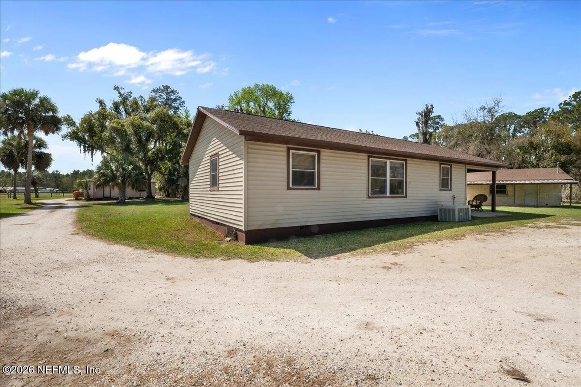 986 State Road 20 Interlachen FL 32148