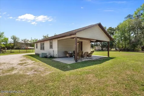 986 State Road 20 Interlachen FL 32148