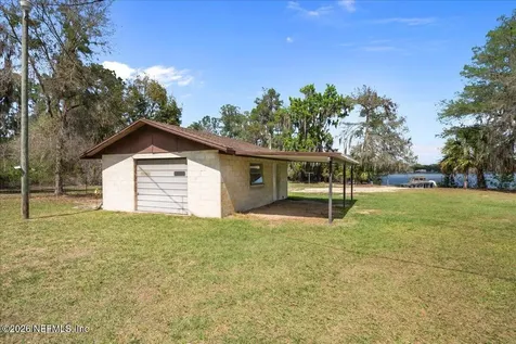 986 State Road 20 Interlachen FL 32148