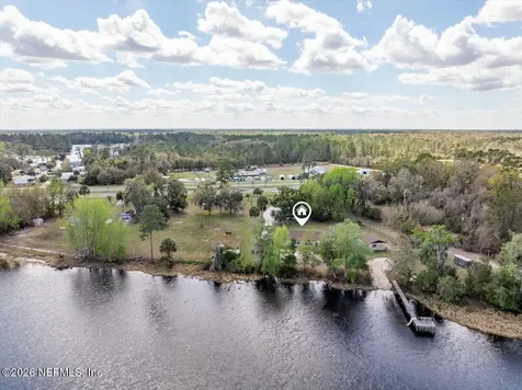 986 State Road 20 Interlachen FL 32148