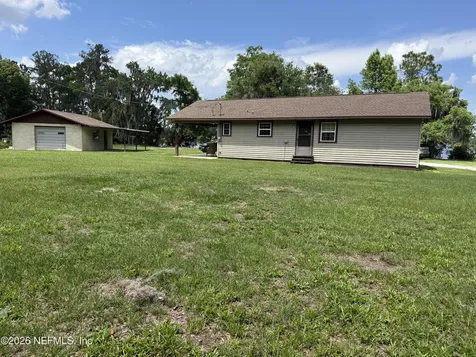 986 State Road 20 Interlachen FL 32148