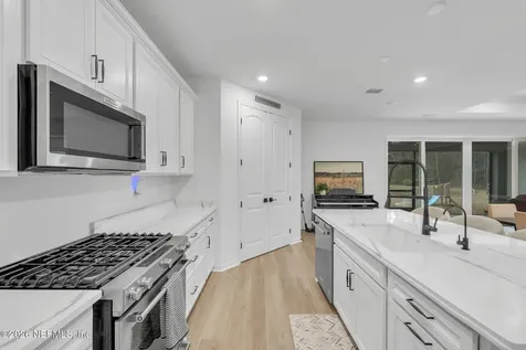 12464 Clapboard Bluff Trail Jacksonville FL 32226