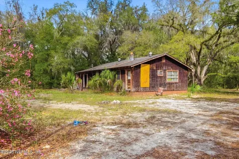 660 Old Welaka Road Welaka FL 32193