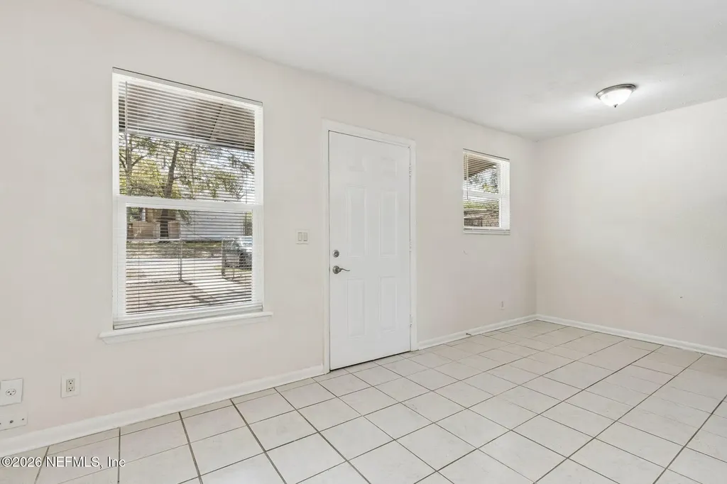 4603 Ken Knight Drive N Jacksonville FL 32209