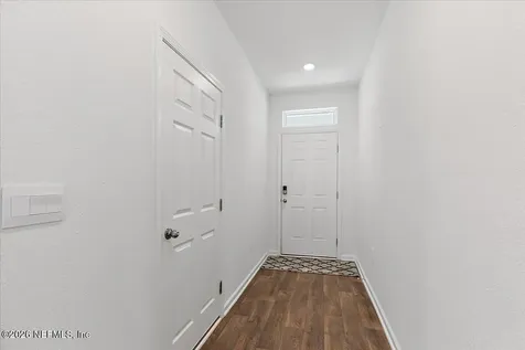 662 Celtic Drive Jacksonville FL 32218