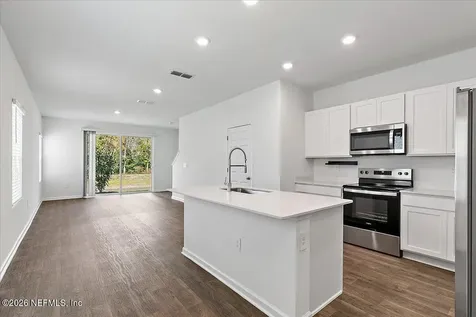 662 Celtic Drive Jacksonville FL 32218