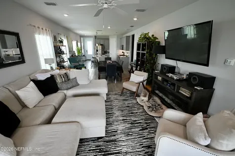 147 Clifton Bay Loop St. Johns FL 32259