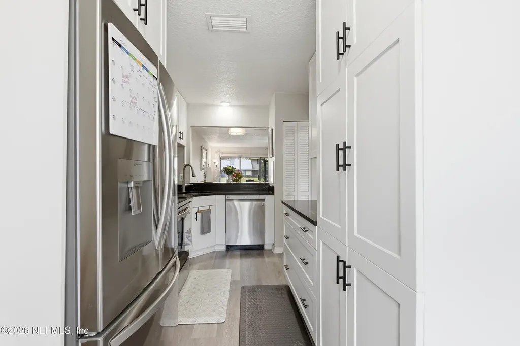 7623 Baymeadows Circle Jacksonville FL 32256