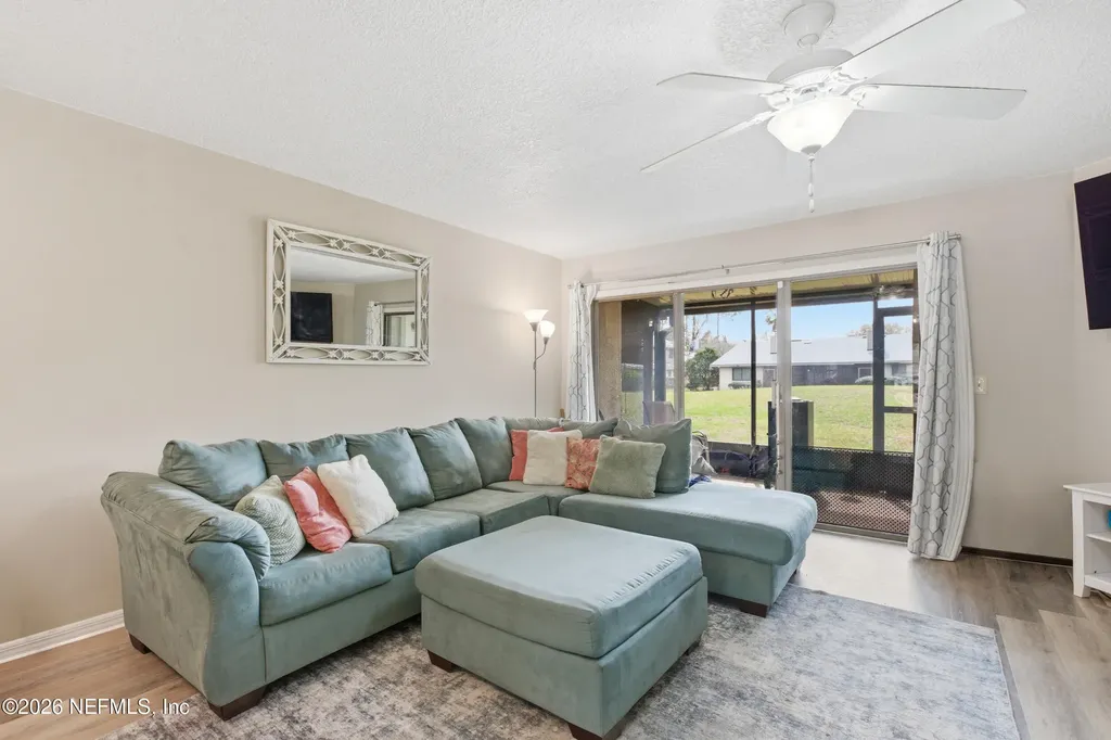 7623 Baymeadows Circle Jacksonville FL 32256