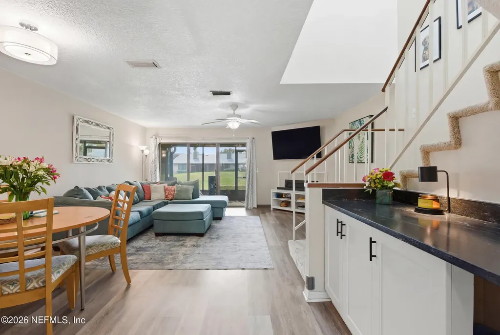 7623 Baymeadows Circle Jacksonville FL 32256