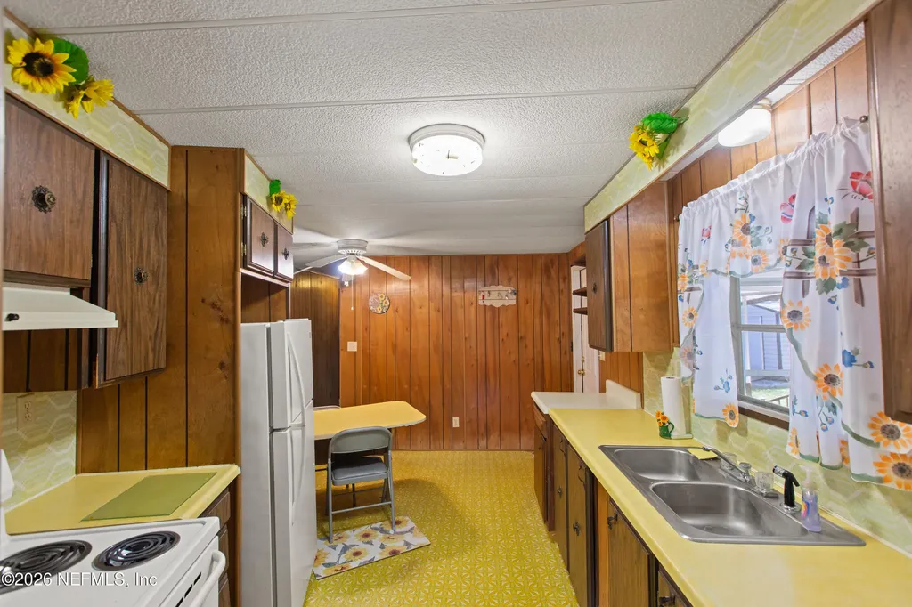 18013 NE 135th Avenue Waldo FL 32694