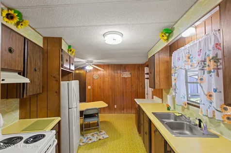 18013 NE 135th Avenue Waldo FL 32694