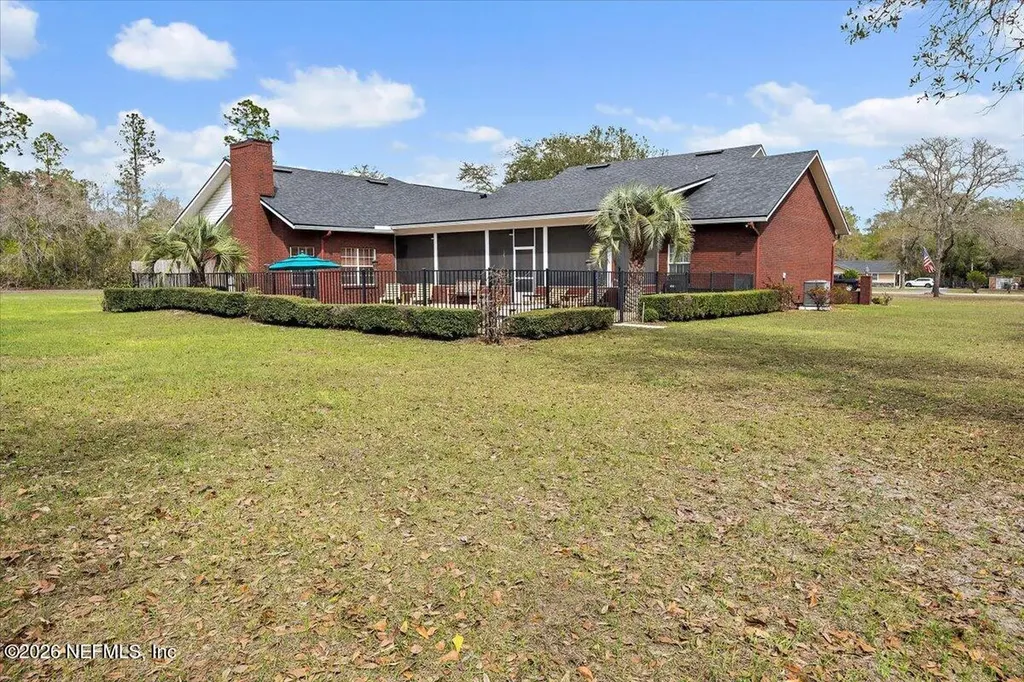 14394 Bob Burnsed Road Glen St. Mary FL 32040