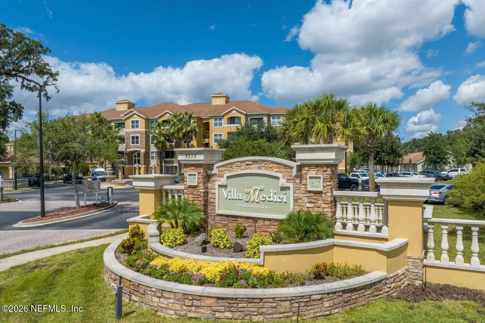 8539 Gate Parkway W Jacksonville FL 32216