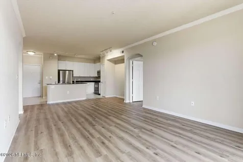 8539 Gate Parkway W Jacksonville FL 32216