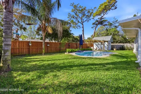 544 Plaza Atlantic Beach FL 32233