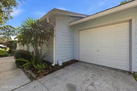 544 Plaza Atlantic Beach FL 32233