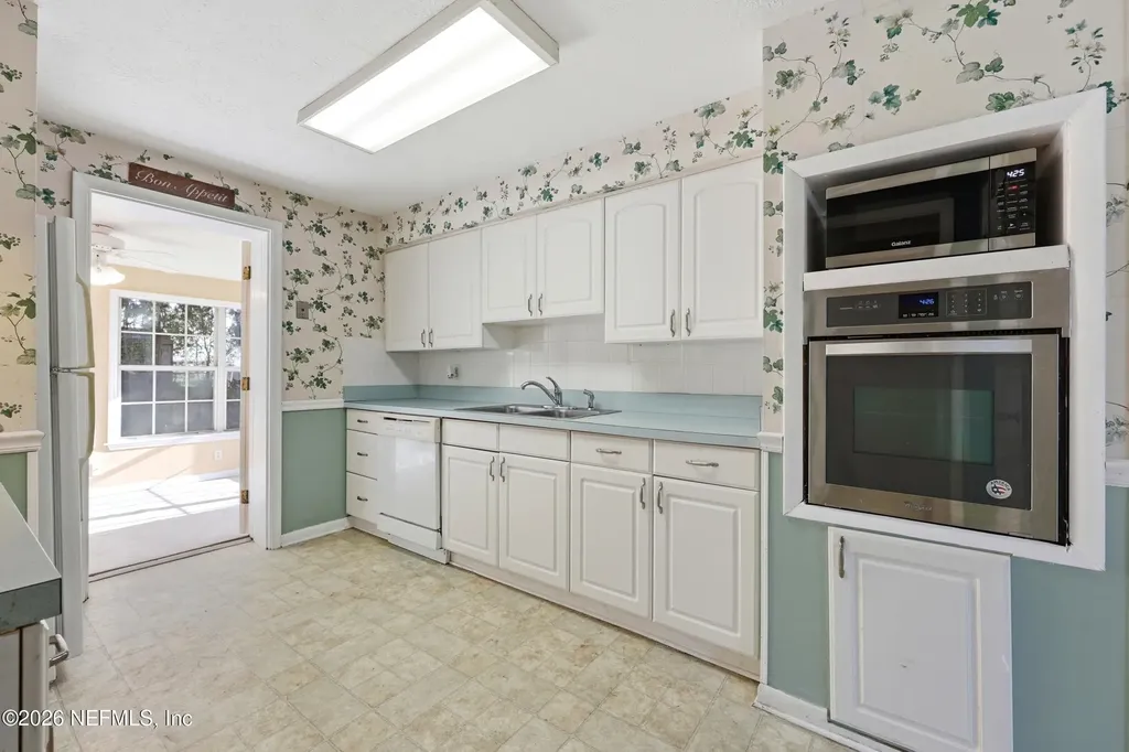 226 River Drive East Palatka FL 32131