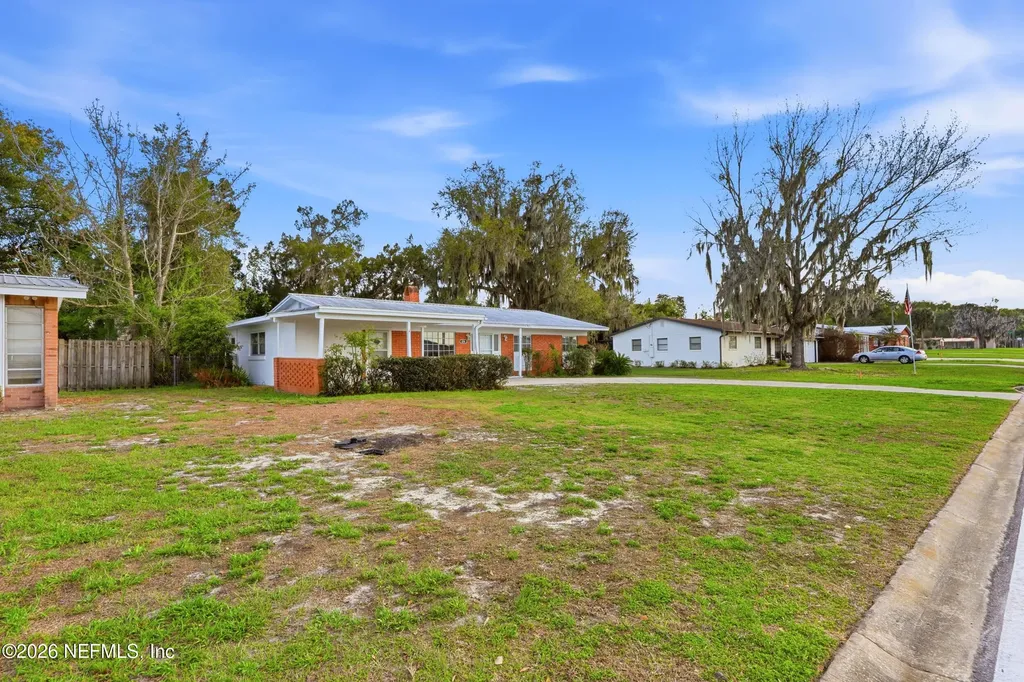 226 River Drive East Palatka FL 32131
