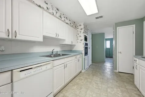 226 River Drive East Palatka FL 32131