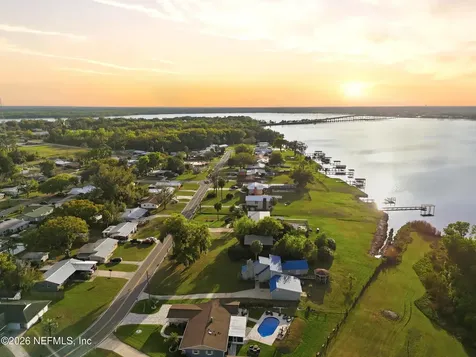 226 River Drive East Palatka FL 32131