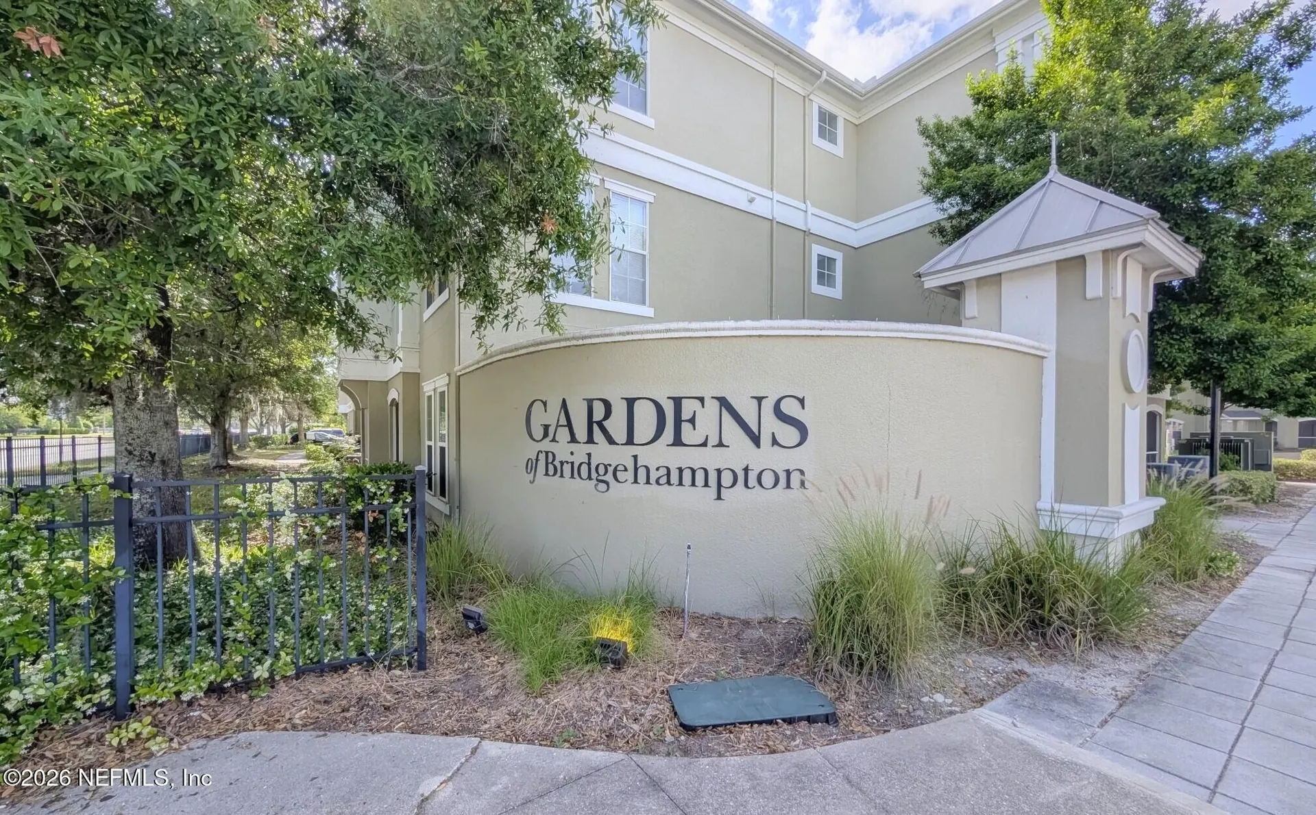 8290 Gate Parkway W Jacksonville FL 32216