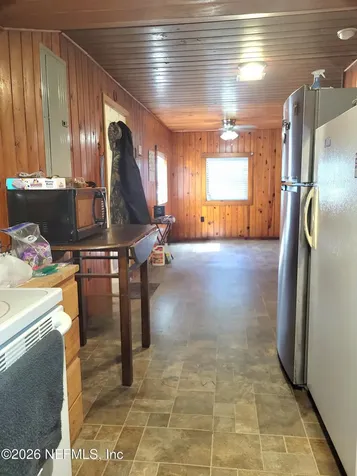 10507 Prospect Avenue Hampton FL 32044