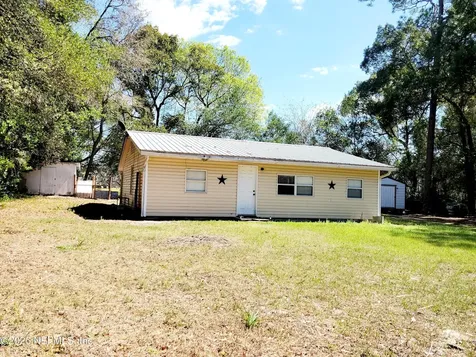 10507 Prospect Avenue Hampton FL 32044