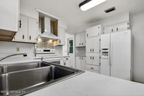 5785 George Hodges Road Macclenny FL 32063