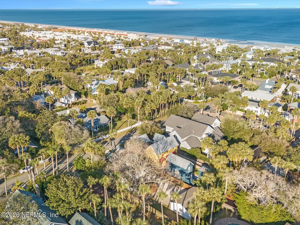 322 6th Street Atlantic Beach FL 32233