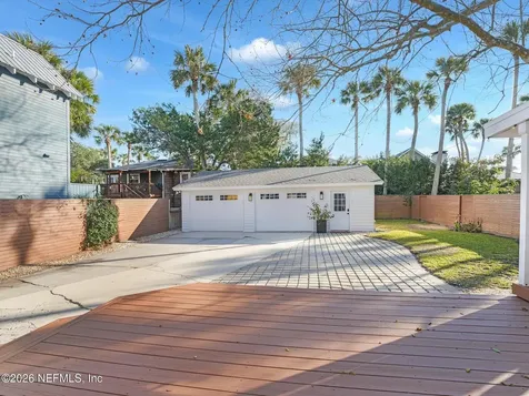 322 6th Street Atlantic Beach FL 32233
