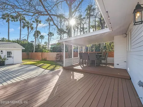 322 6th Street Atlantic Beach FL 32233
