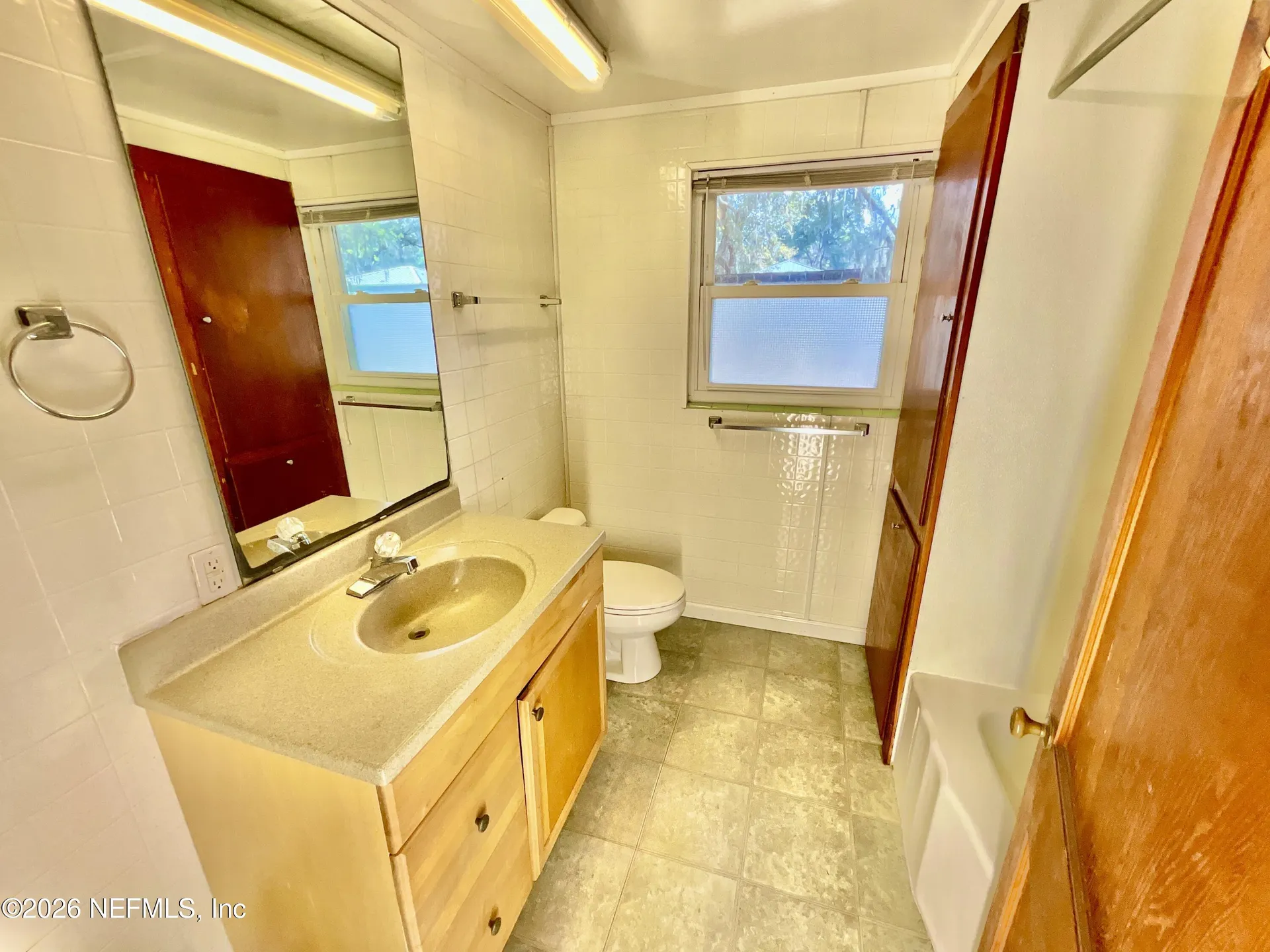 106 E Sunnyside Beach Road Hawthorne FL 32640