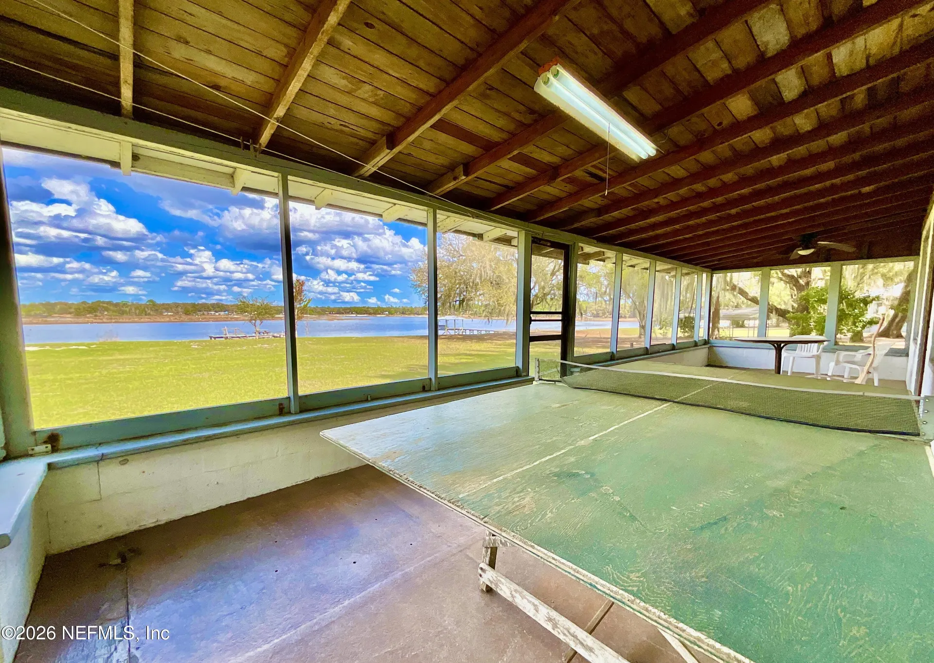 106 E Sunnyside Beach Road Hawthorne FL 32640
