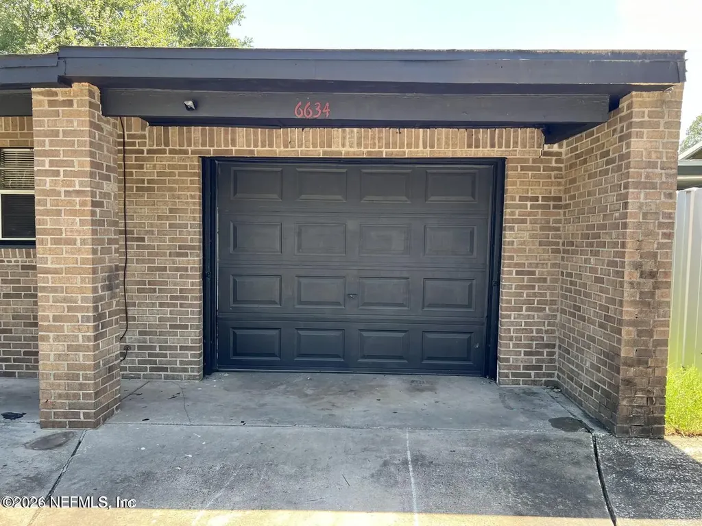 6634 Kinlock Drive Jacksonville FL 32219