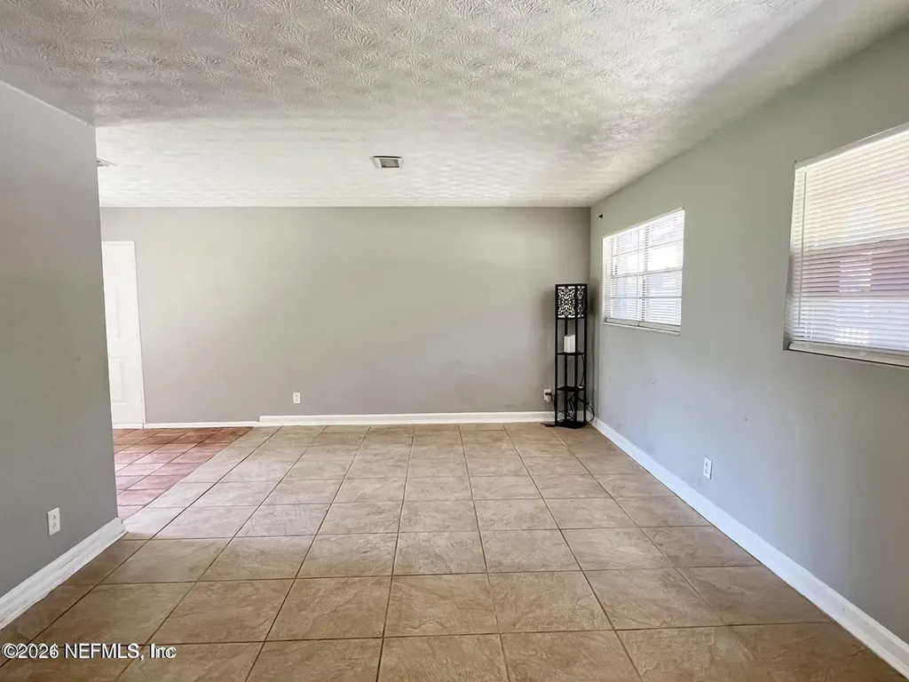 6634 Kinlock Drive Jacksonville FL 32219