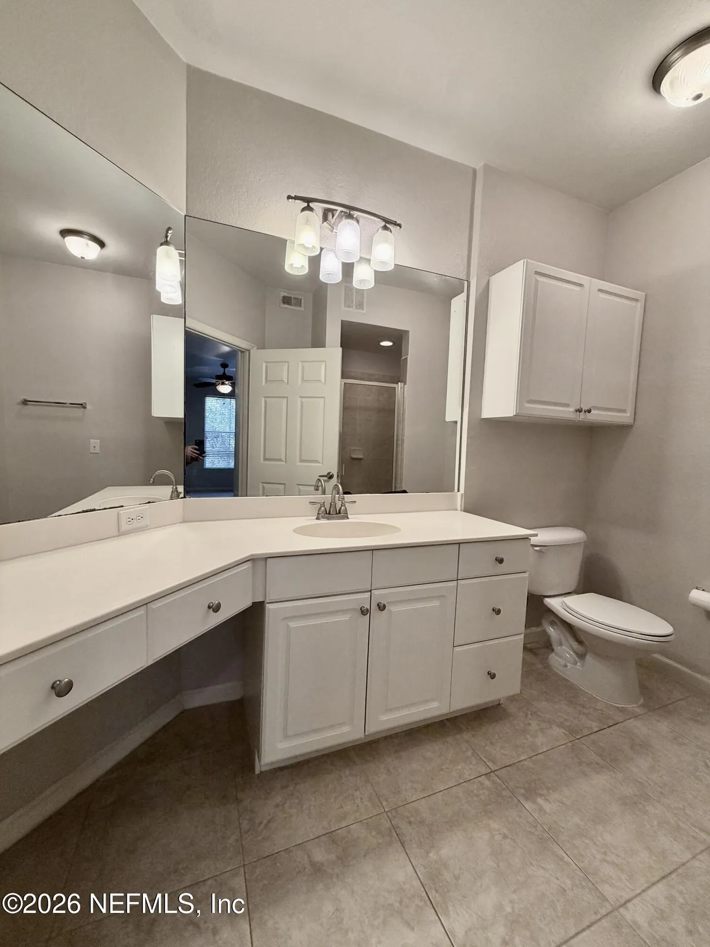 8539 Gate Parkway W Jacksonville FL 32216