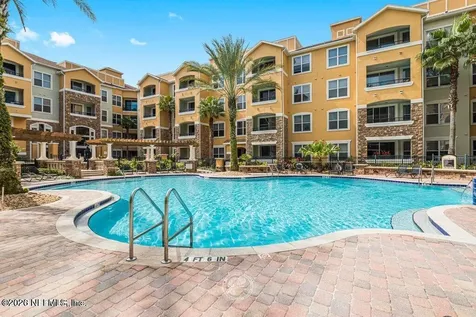 8539 Gate Parkway W Jacksonville FL 32216