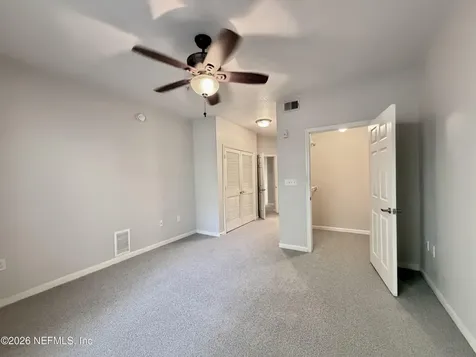 8539 Gate Parkway W Jacksonville FL 32216