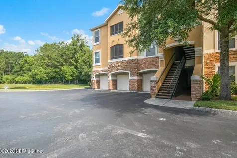 8539 Gate Parkway W Jacksonville FL 32216