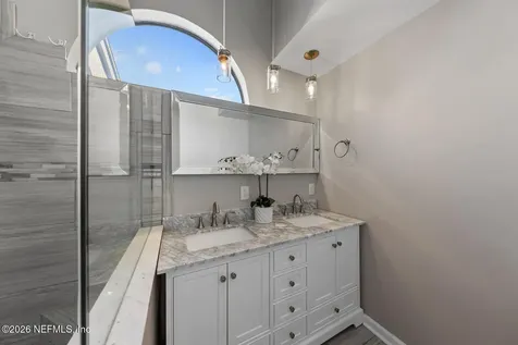 1007 Big Pine Key Atlantic Beach FL 32233