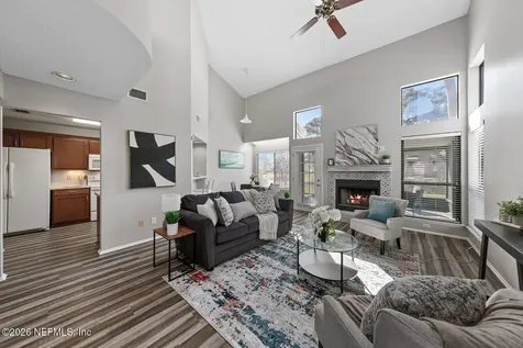 1007 Big Pine Key Atlantic Beach FL 32233
