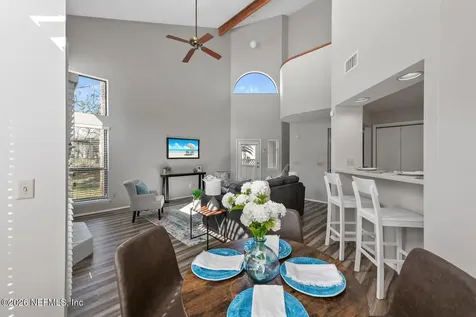 1007 Big Pine Key Atlantic Beach FL 32233