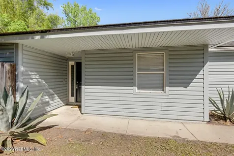 3811 Autumn Leaf Court Jacksonville FL 32246