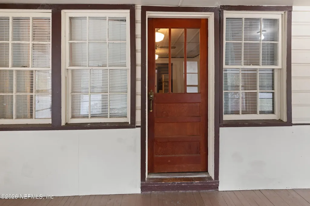 412 S County Road 21 Hawthorne FL 32640