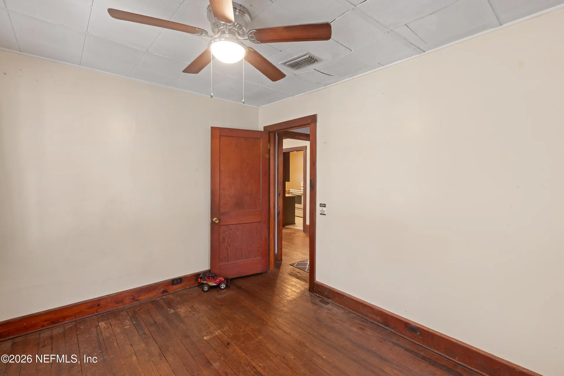 412 S County Road 21 Hawthorne FL 32640