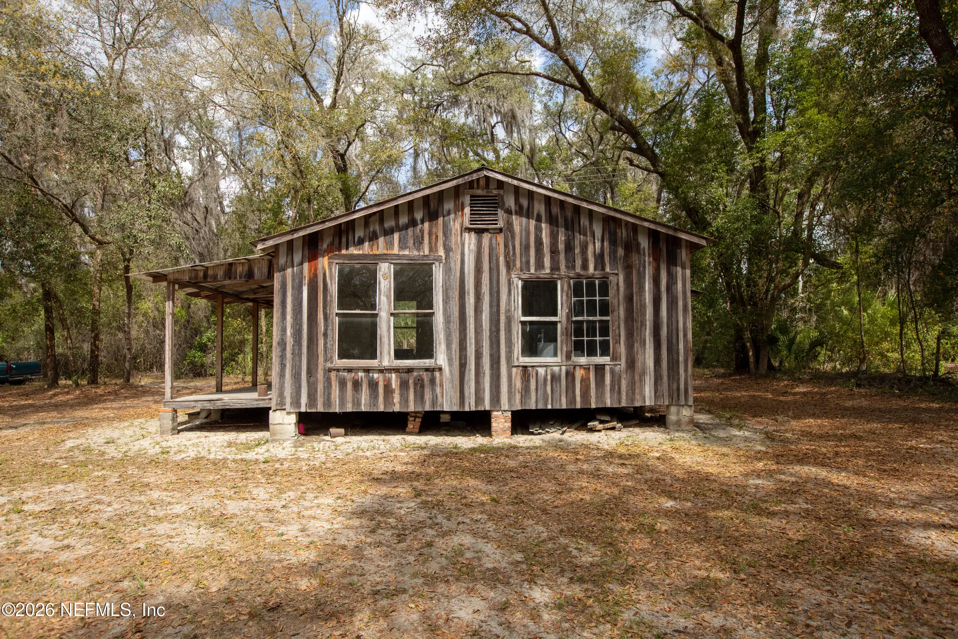412 S County Road 21 Hawthorne FL 32640