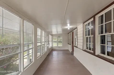 412 S County Road 21 Hawthorne FL 32640