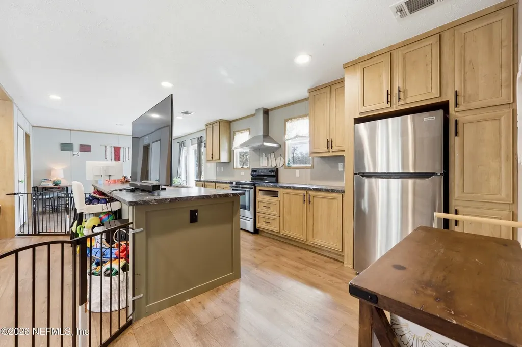 10555 Yeager Avenue Hastings FL 32145
