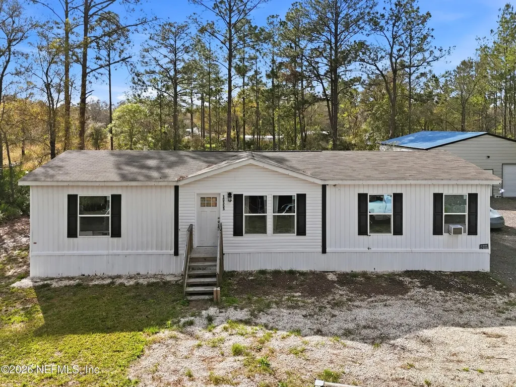 10555 Yeager Avenue Hastings FL 32145